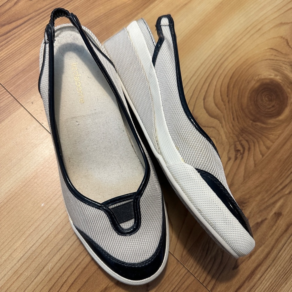 Liz Claiborne Casual Slingback Canvas Wedge in Beige with Black Trim